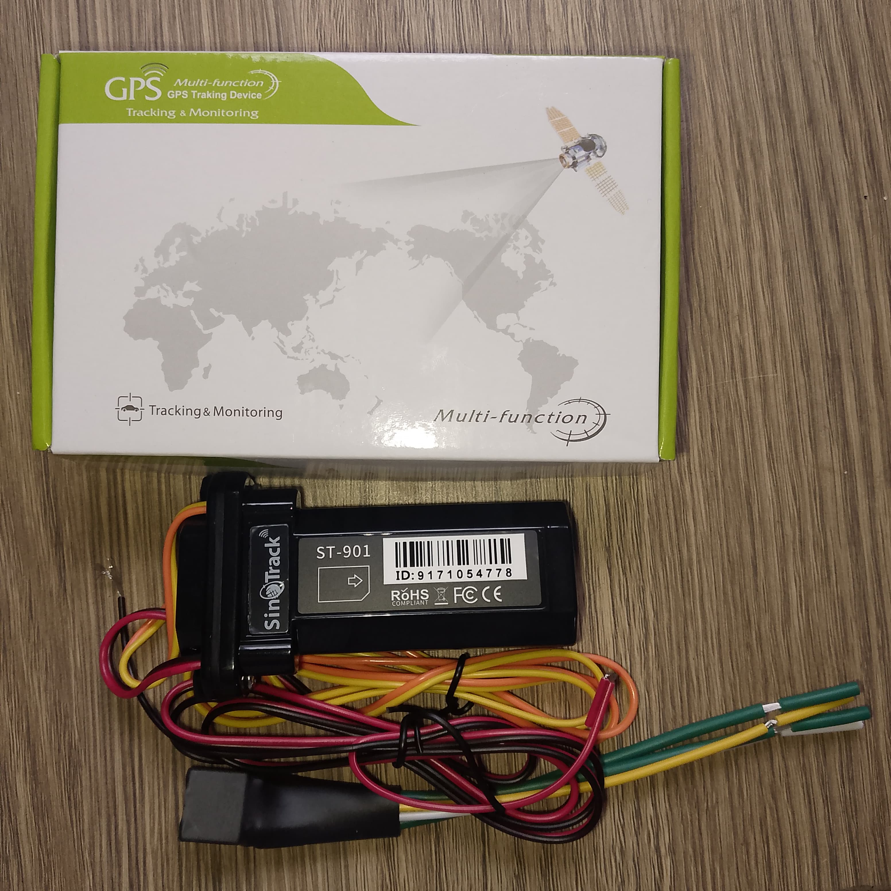 GPS sinoTrack ST-901M pour véhicules – gestion par SMS / Internet (Cameroun)